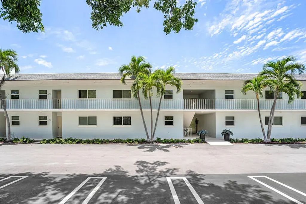 207 Tropic Isle Drive #2100, Delray Beach