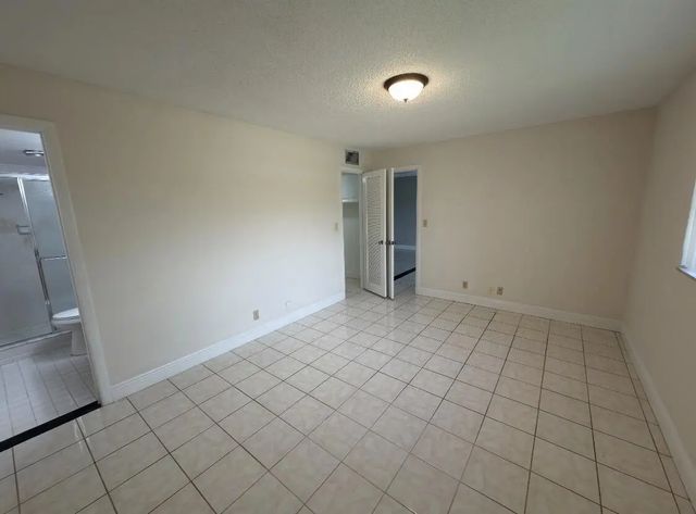 5 of 19 - 9272 Sw 3rd Street #414, Boca Raton, FL