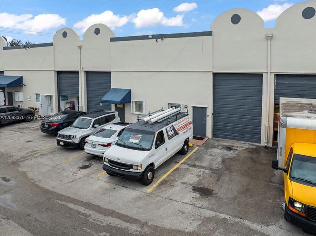 1767 W 37th Street #10, Hialeah