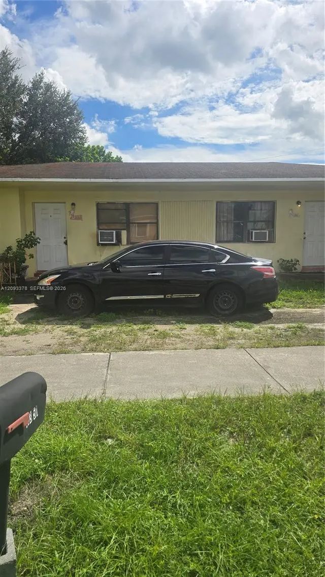 2 of 7 - 11351 Nw 11th Avenue, Miami, FL