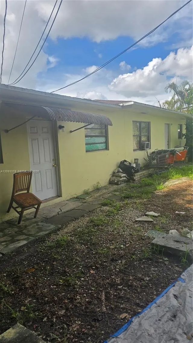 3 of 7 - 11351 Nw 11th Avenue, Miami, FL