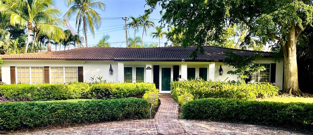 1612 E Lake Drive, Fort Lauderdale