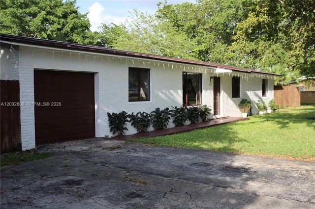 4 of 30 - 16401 Sw 293rd Street, Homestead, FL