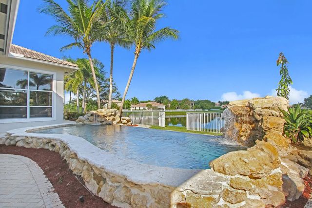 4 of 19 - 12537 Equine Lane, Wellington, FL