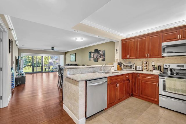 4 of 30 - 460 Nw 67th Street #l105, Boca Raton, FL