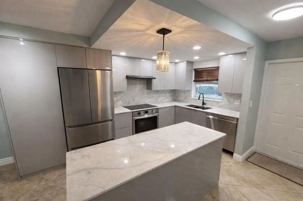 809 W Oakland Park Boulevard #k4, Wilton Manors