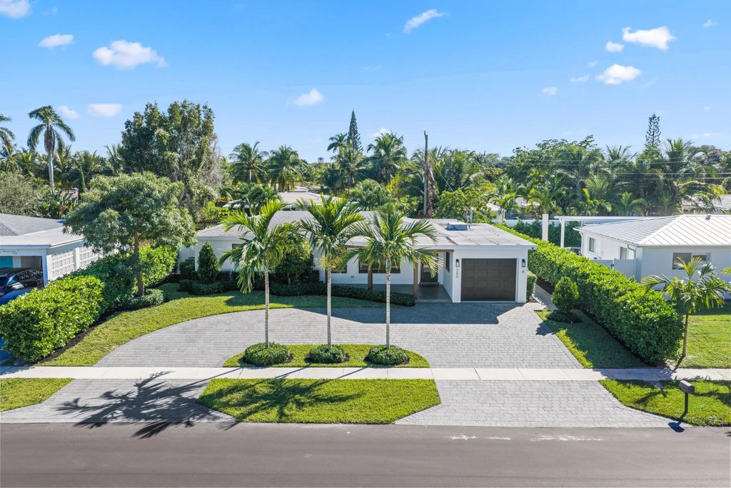 340 Ne 23rd Way, Boca Raton