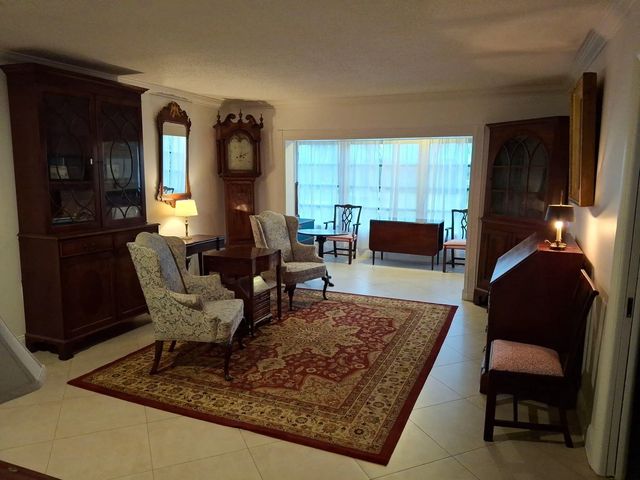 5 of 16 - 3940 Nw 42nd Avenue #320, Lauderdale Lakes, FL