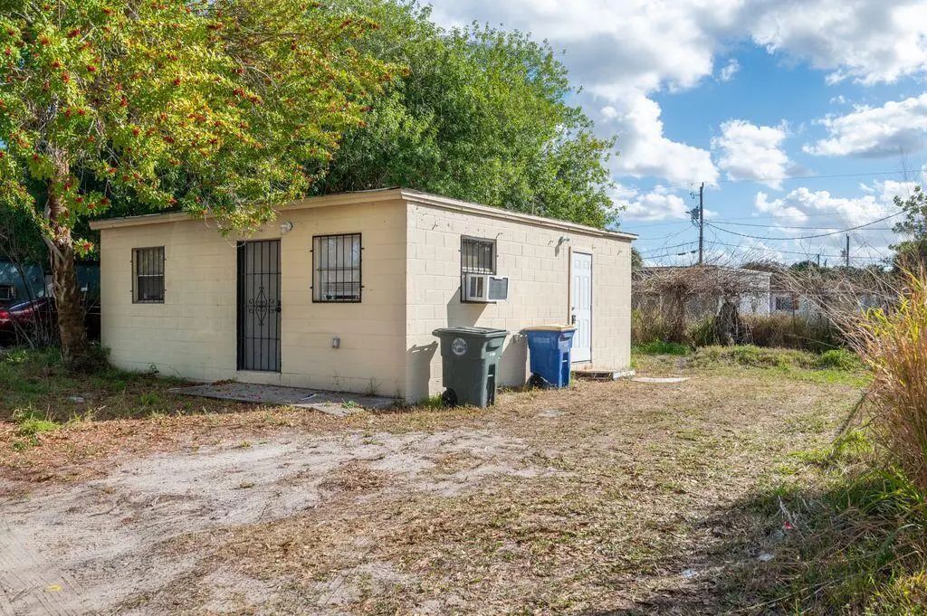2516 Ave L #unit B, Fort Pierce