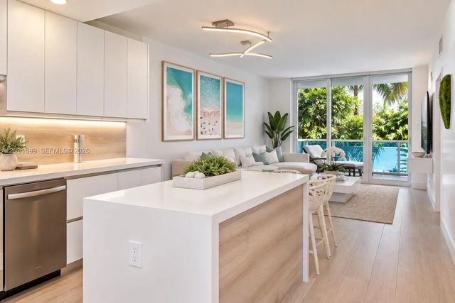 2301 Collins Avenue #318, Miami Beach