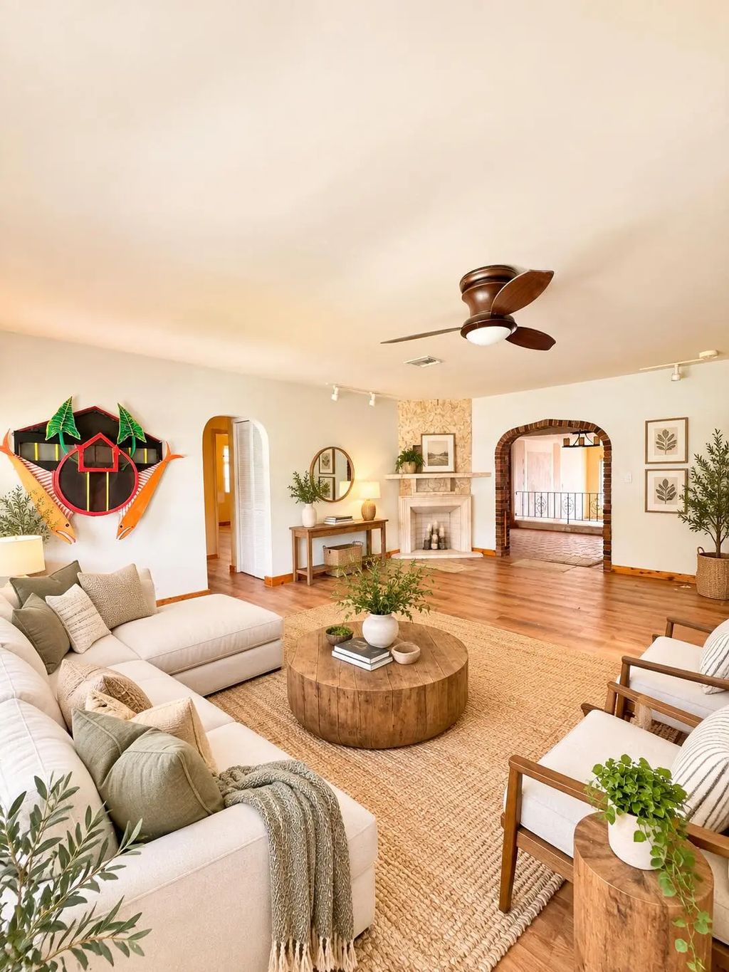 2500 Jackson Street, Hollywood