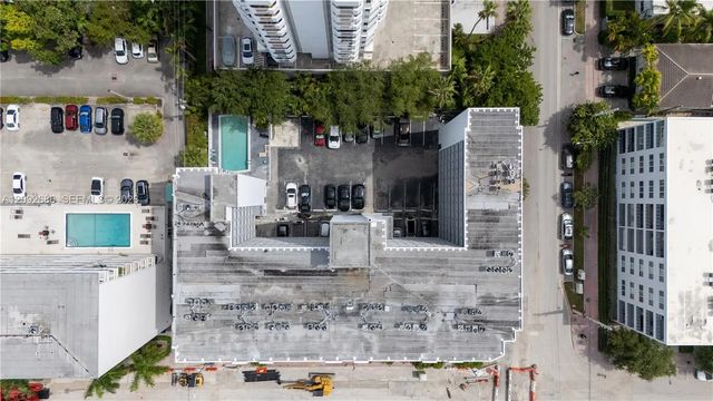 3 of 25 - 1340 Lincoln Road #207, Miami Beach, FL