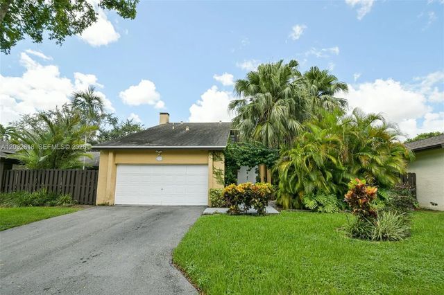 2 of 67 - 11624 Sw 135th Place, Miami, FL