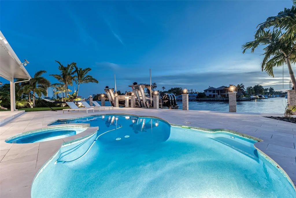 2005 N Riverside Drive, Pompano Beach