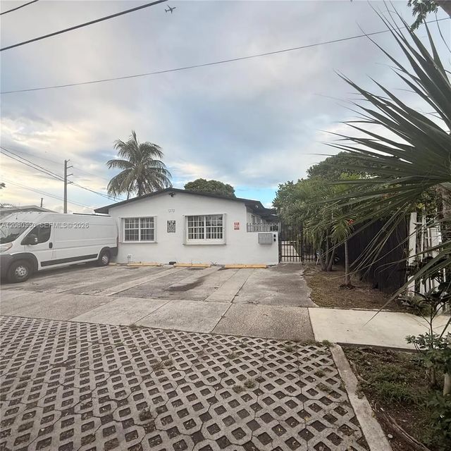 1273 Nw 24th Street, Miami