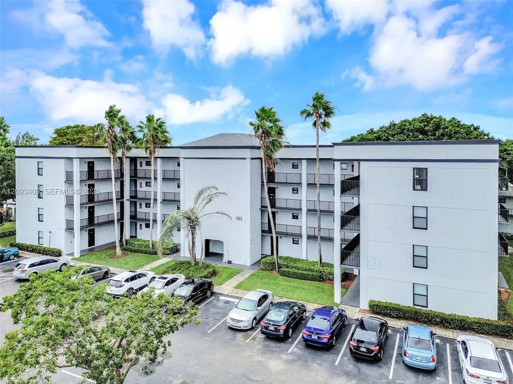 7550 Stirling Road #b306, Davie