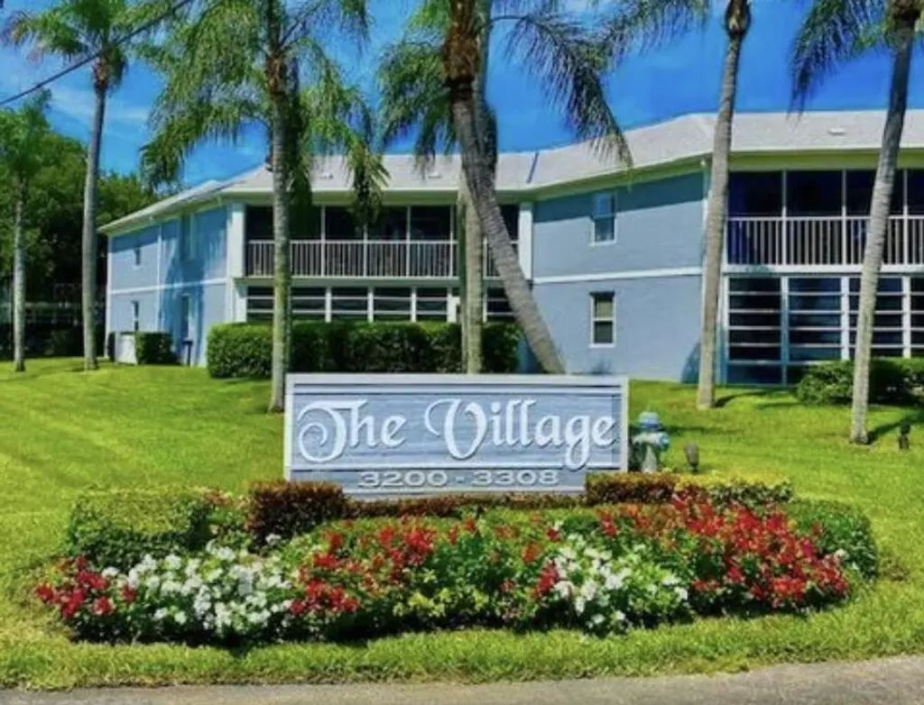 3290 Se Aster Lane #d158, Stuart