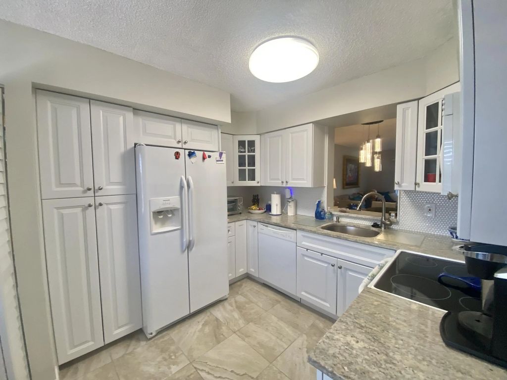 7281 Amberly Lane #404, Delray Beach