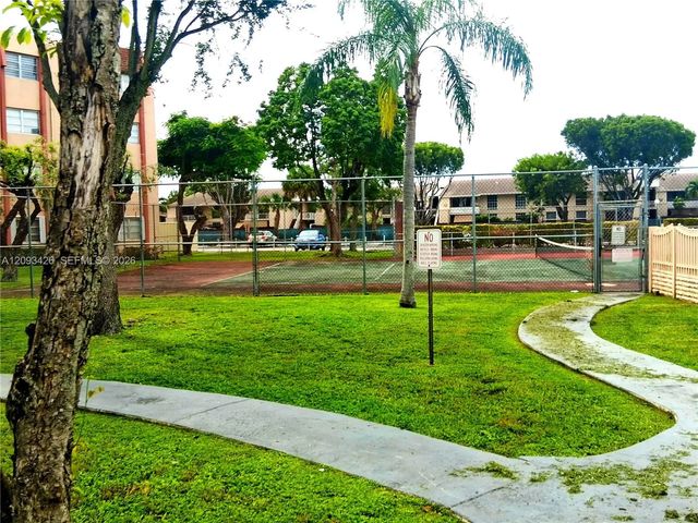 4 of 5 - 13715 Kendale Lakes Circle #a-107, Miami, FL