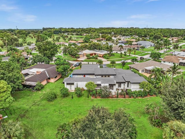 5 of 67 - 3210 Medinah Circle E, Lake Worth, FL