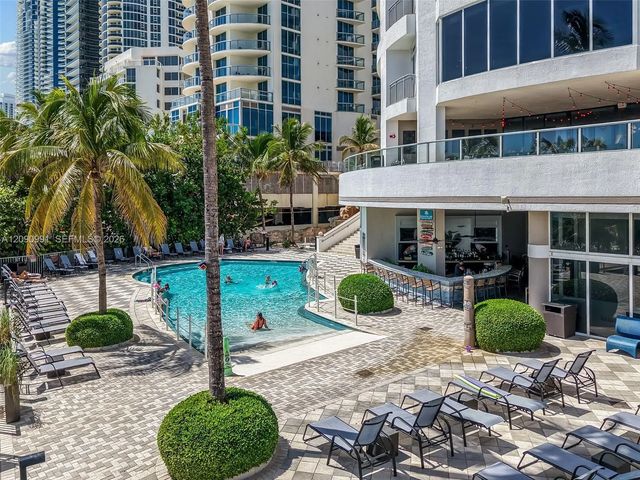 4 of 27 - 17375 Collins Avenue #2305, Sunny Isles Beach, FL