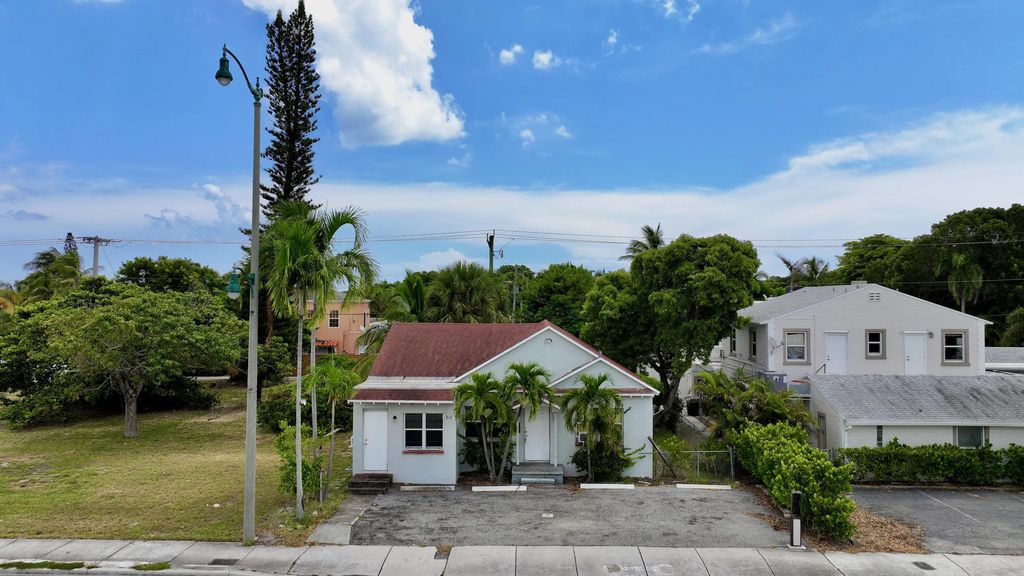 3608 Broadway Avenue, West Palm Beach