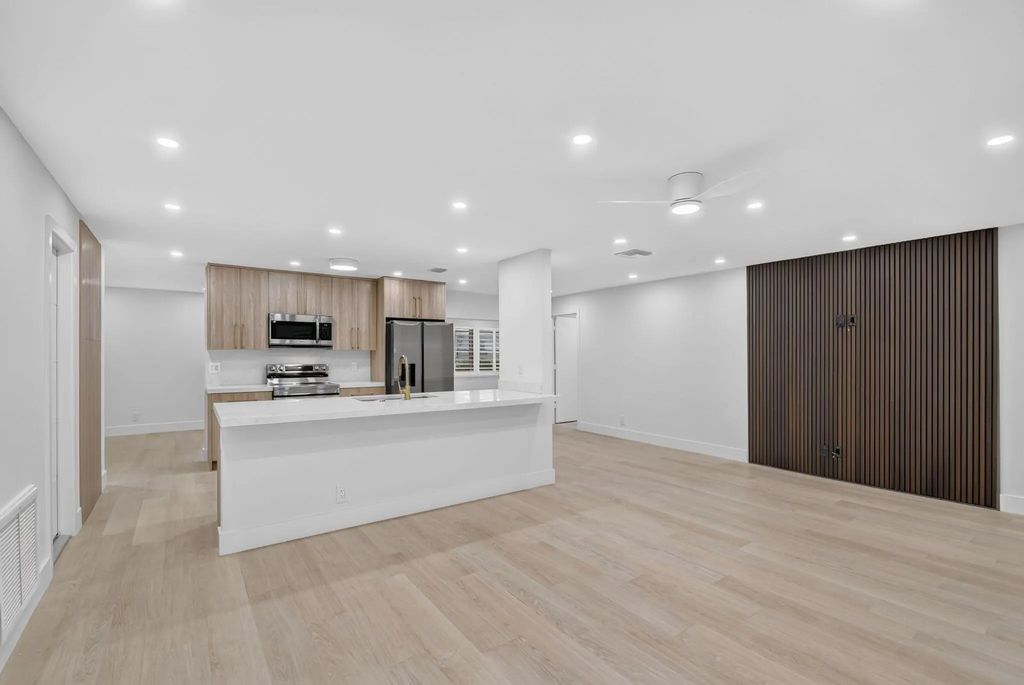 1304 Sw 23rd Street, Boynton Beach