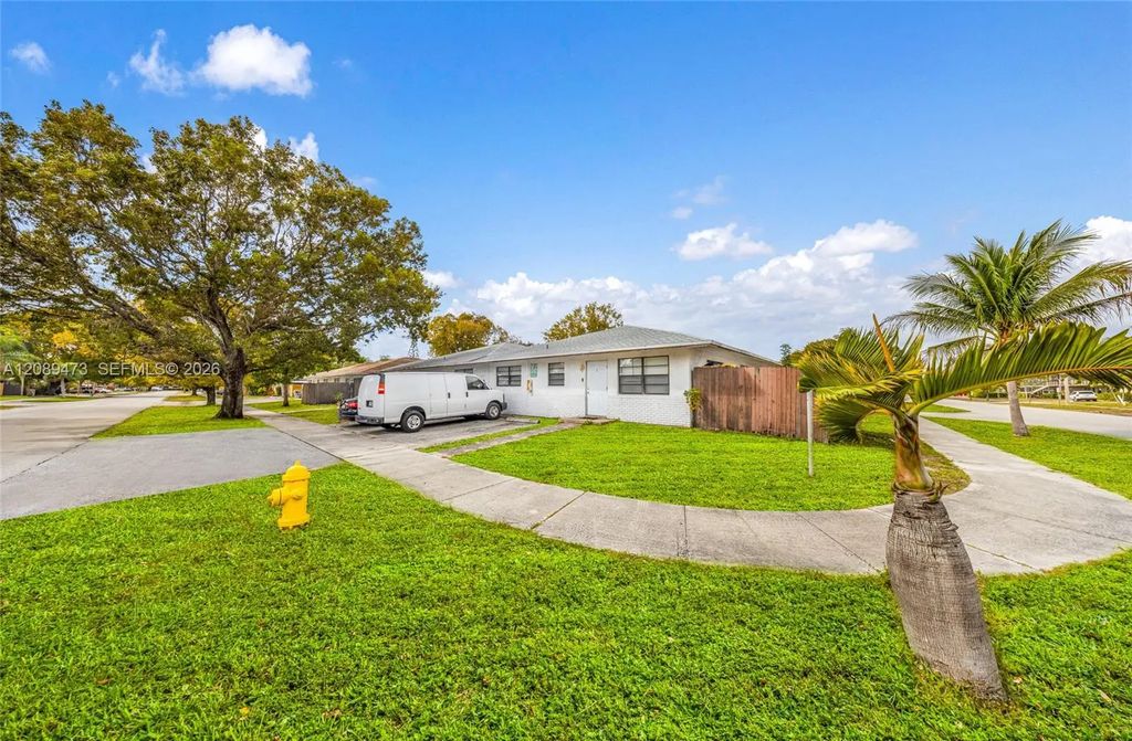 3111 Nw 3rd Avenue #1-24, Pompano Beach