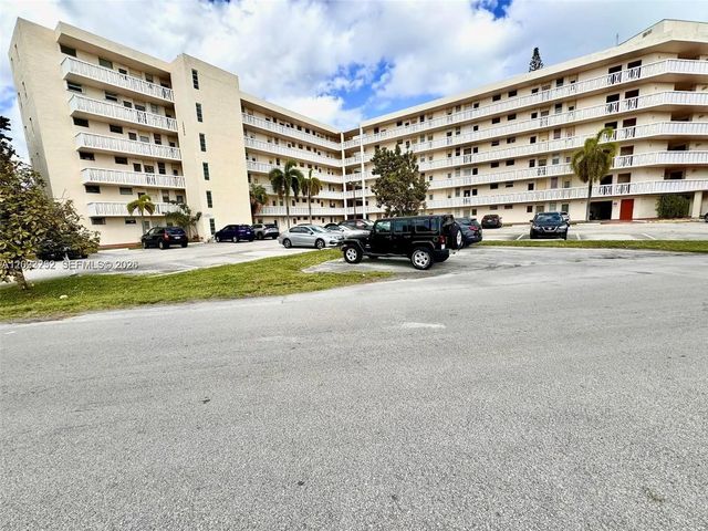 4 of 12 - 2905 Point East Drive #l102, Aventura, FL