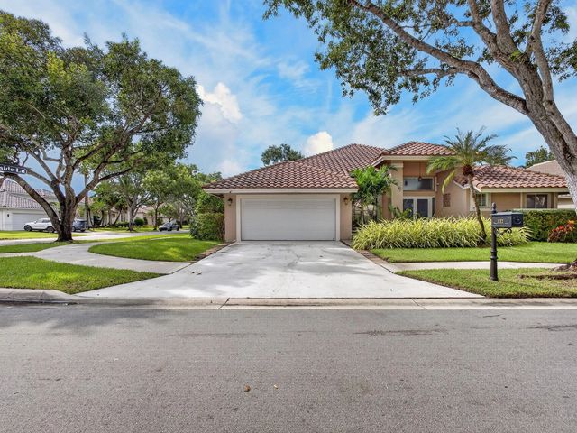 832 Waterview Drive, Weston