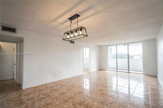 4 of 34 - 7850 Byron Avenue #207, Miami Beach, FL