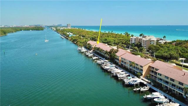 3 of 40 - 4230 N Ocean Drive, Hollywood, FL