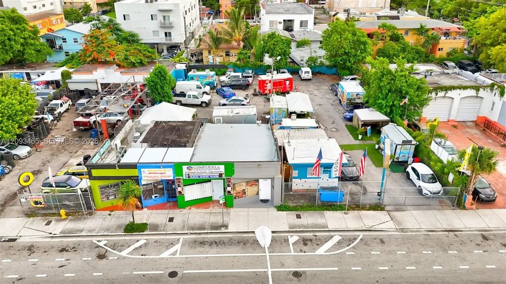 1523 W Flagler Street, Miami