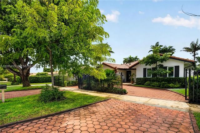 13310 Nw 8th Street, Miami