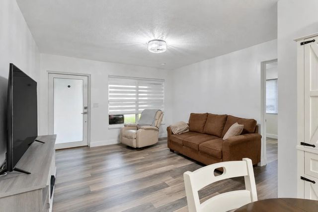 5 of 34 - 6337 Nw 24th Court, Margate, FL