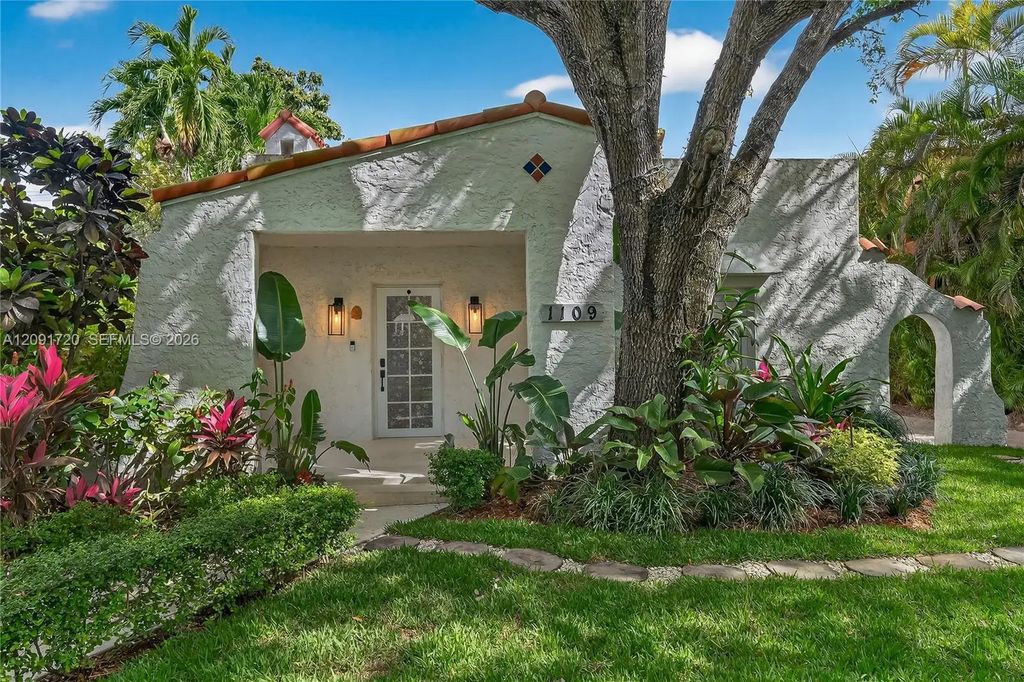 1109 Almeria Avenue, Coral Gables