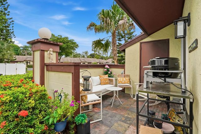 2 of 32 - 497 Iron Forge Court, Royal Palm Beach, FL