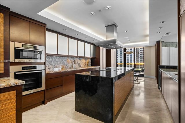 3 of 73 - 9999 Collins Avenue #9j, Bal Harbour, FL
