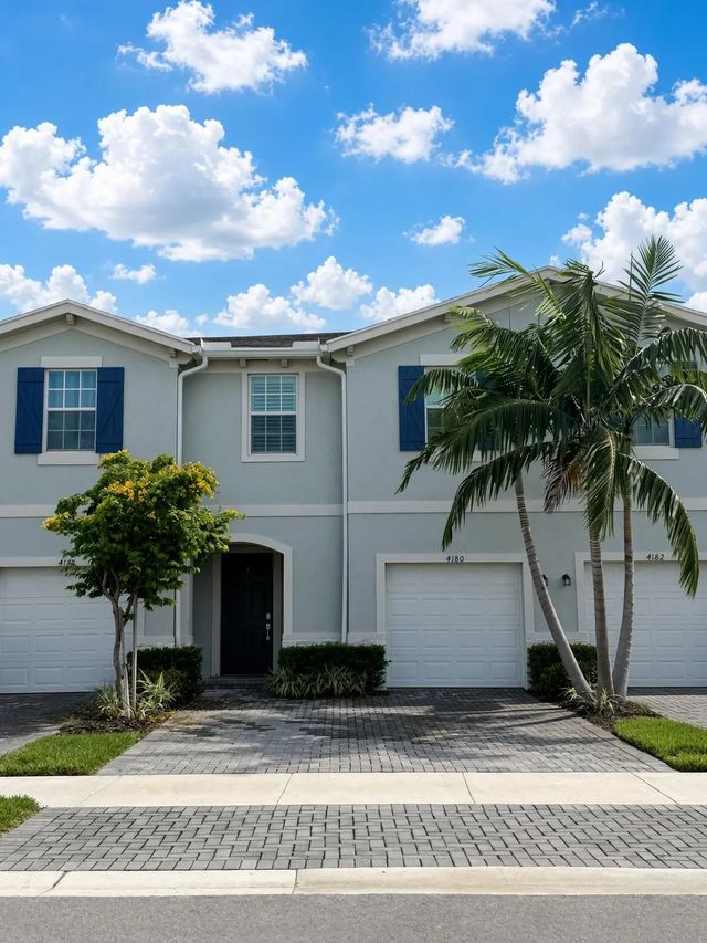 4180 Lagoon Shore Drive, Lake Worth