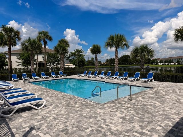 5 of 30 - 4180 Lagoon Shore Drive, Lake Worth, FL