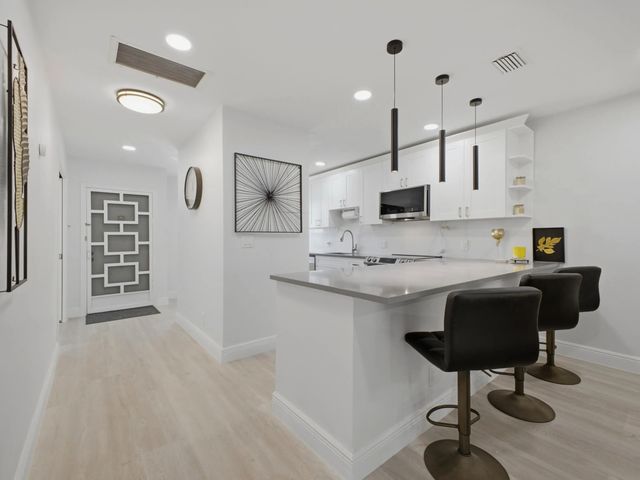3 of 46 - 2860 Sw 13th Street #202, Delray Beach, FL
