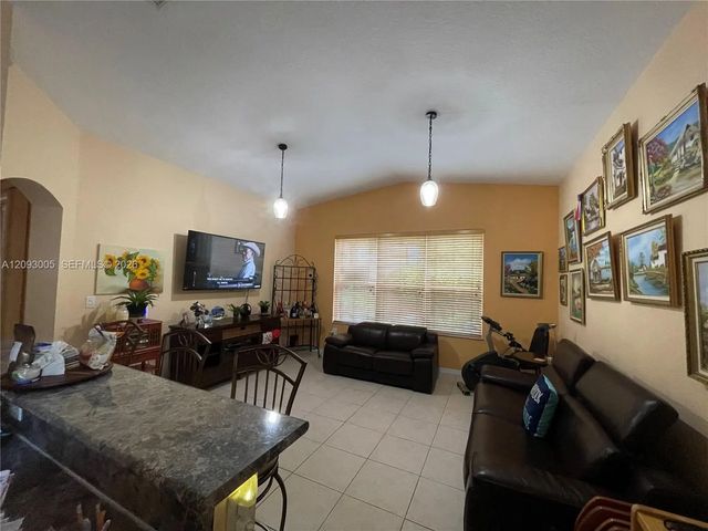 5 of 9 - 16125 Sw 62nd Terrace, Miami, FL