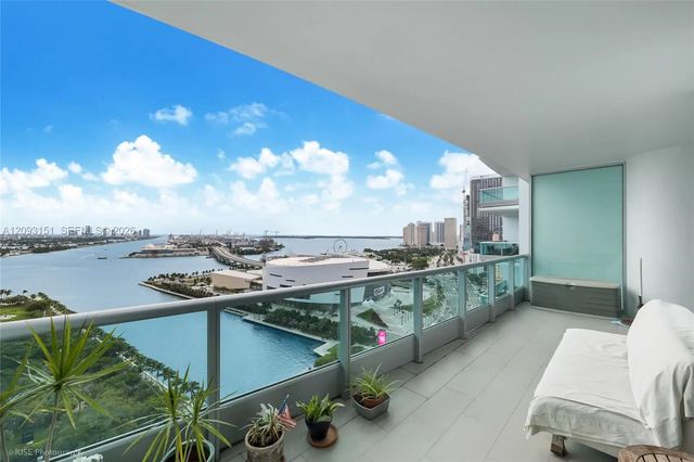 2 of 14 - 900 Biscayne Boulevard #2602, Miami, FL