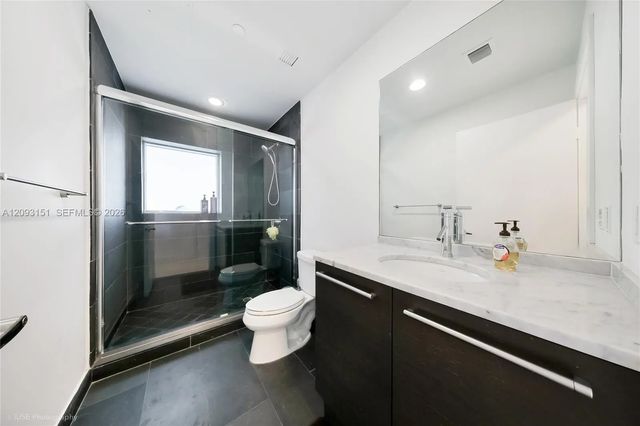 4 of 14 - 900 Biscayne Boulevard #2602, Miami, FL