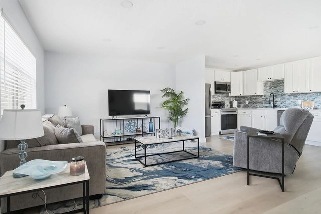 3 of 38 - 702 Saxony O Way, Delray Beach, FL