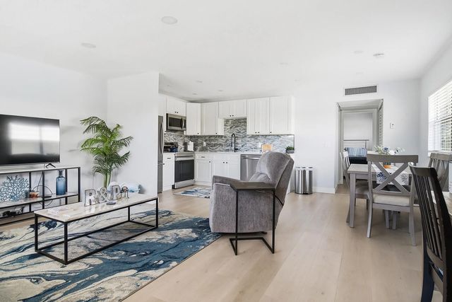 4 of 38 - 702 Saxony O Way, Delray Beach, FL
