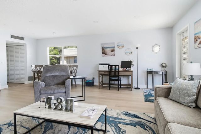5 of 38 - 702 Saxony O Way, Delray Beach, FL