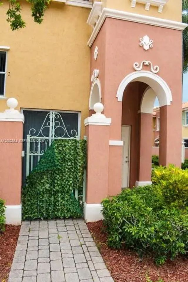 2 of 23 - 10666 Sw 7th Street #2106, Pembroke Pines, FL