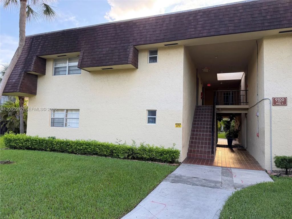 9100 Sw 137th Terrace #3-3, Miami