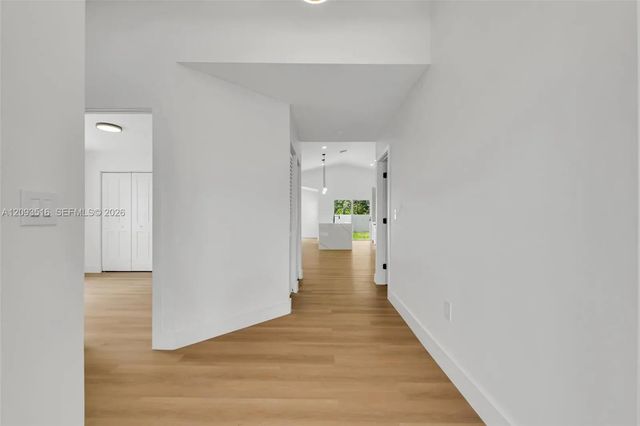 4 of 47 - 16 Gables Boulevard, Weston, FL